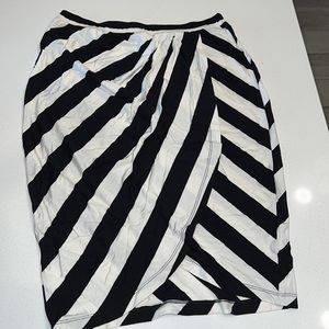 G by Guess Woman’s Skirt